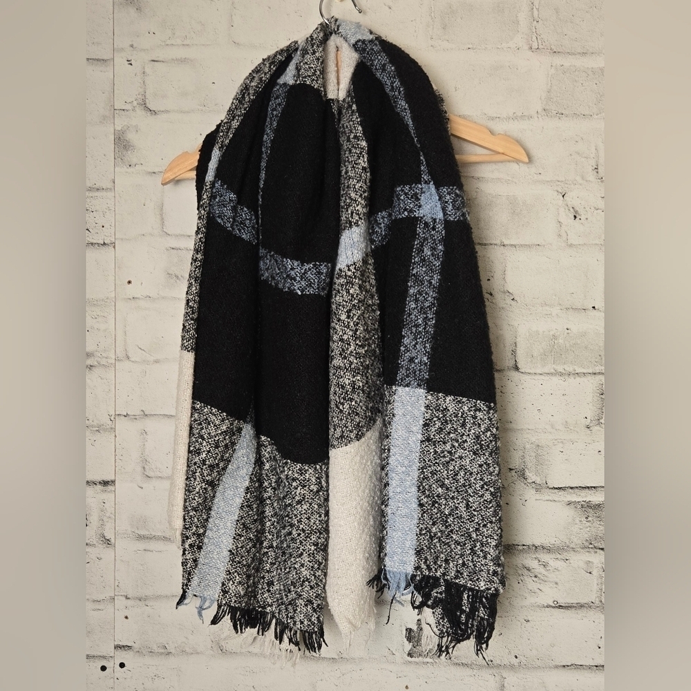 Black Gray Blue Plaid Blanket Scarf Soft Oversized Fringe Winter Wrap